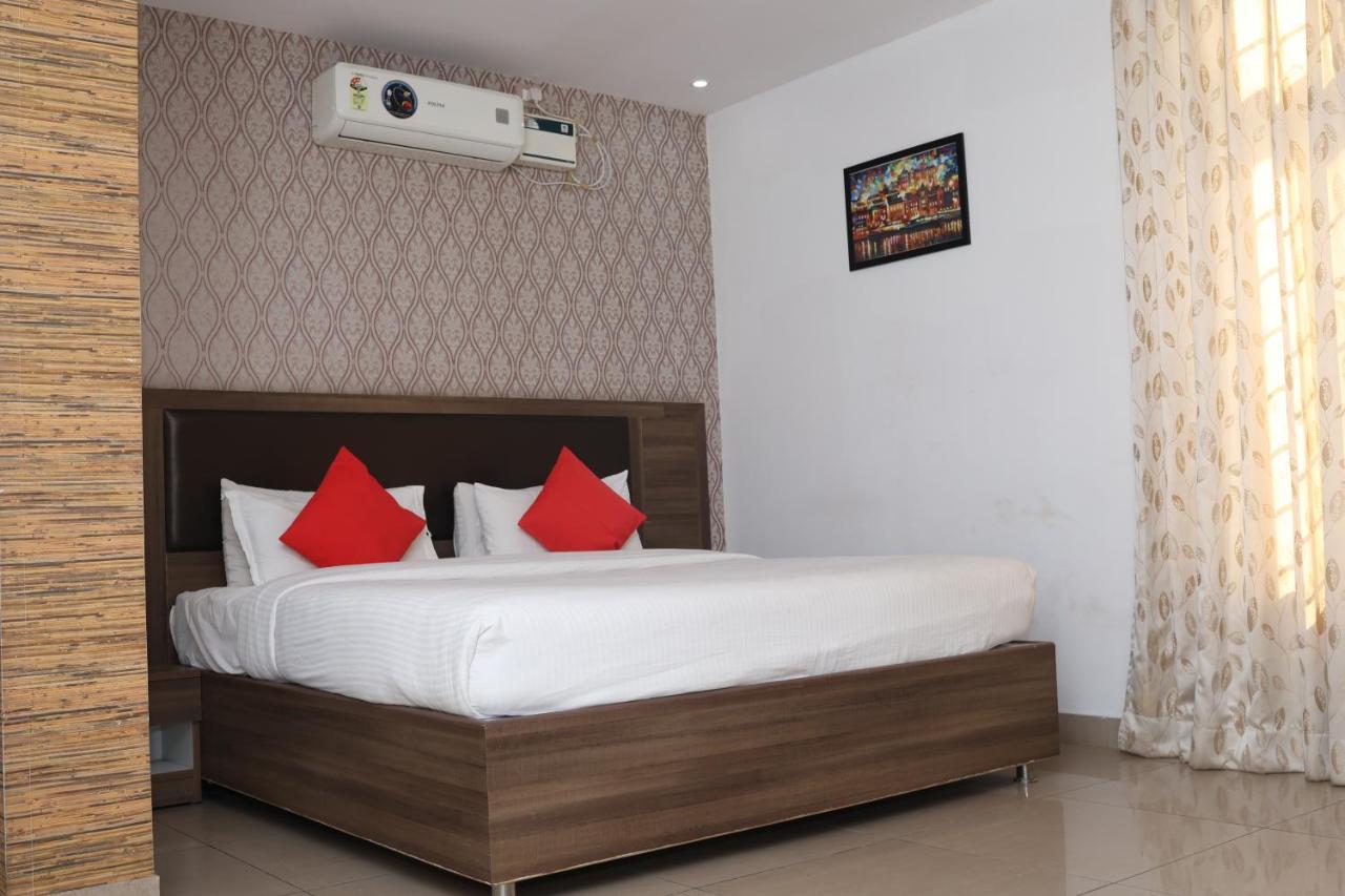 Victory Grand Attibele Hotel ภายนอก รูปภาพ