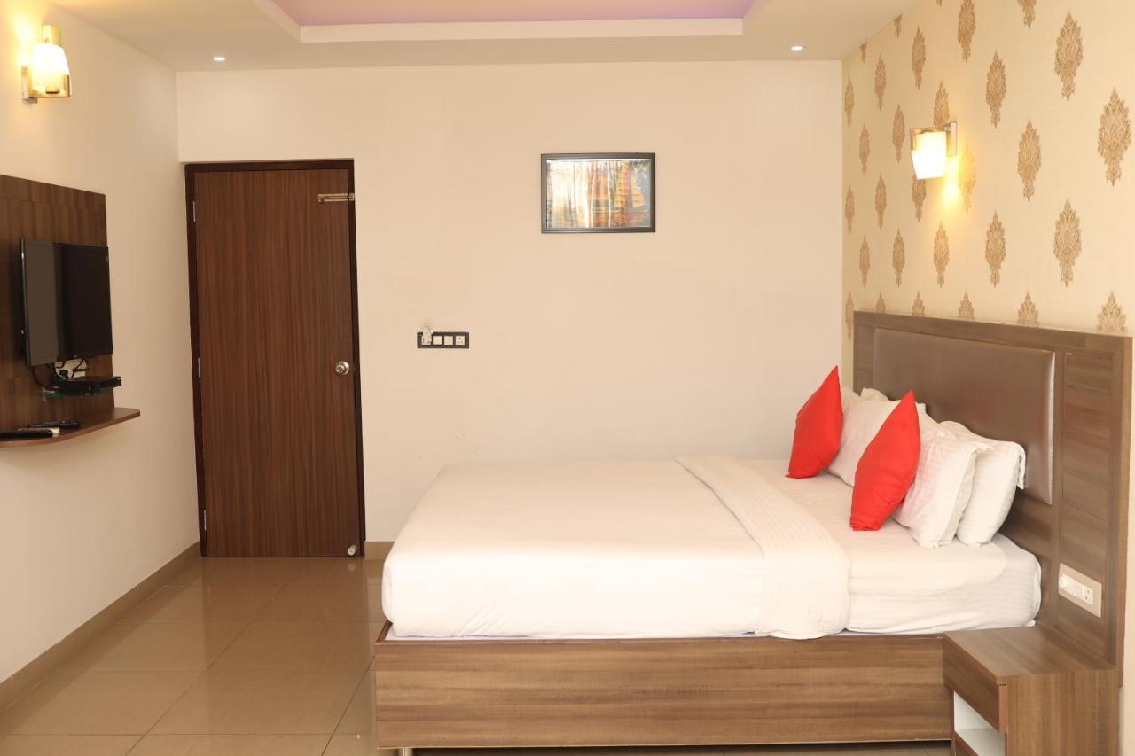 Victory Grand Attibele Hotel ภายนอก รูปภาพ